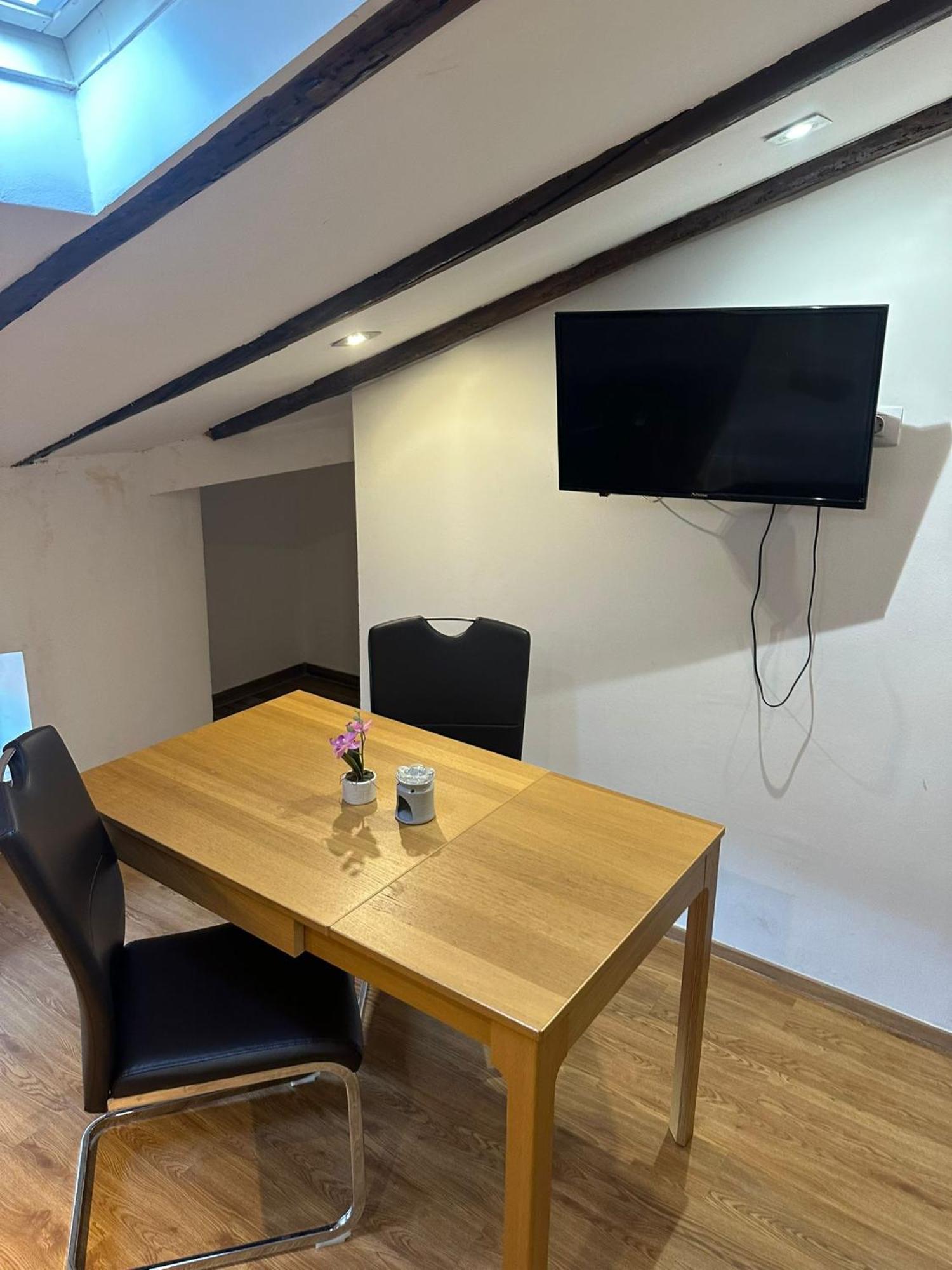 Apartment In The Heart Of Pula Zewnętrze zdjęcie