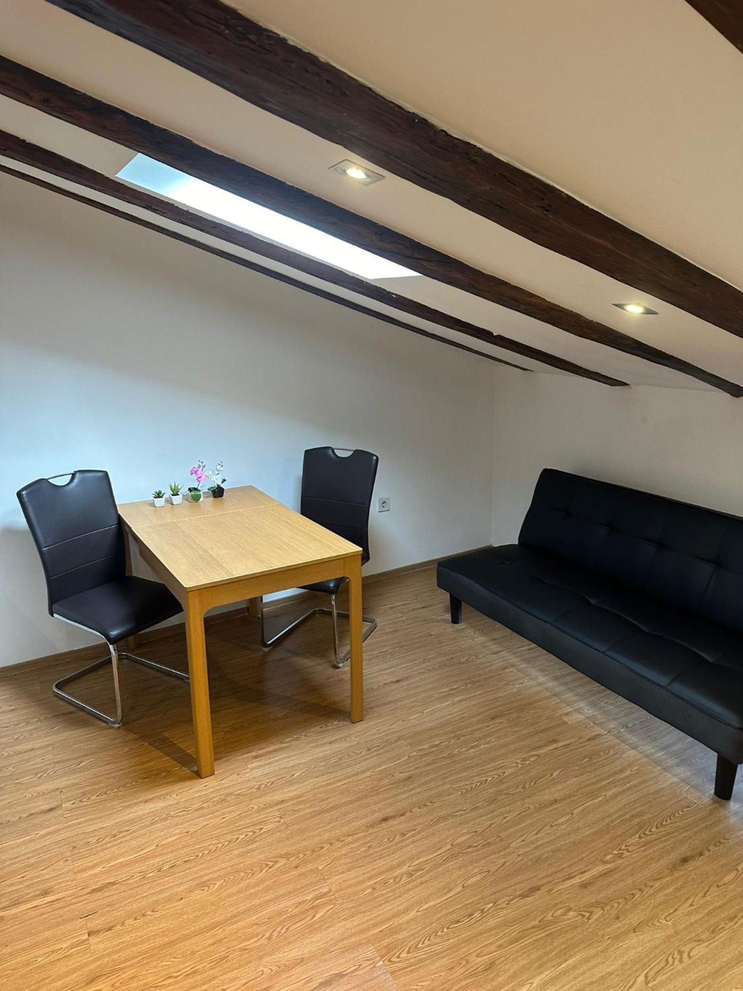 Apartment In The Heart Of Pula Zewnętrze zdjęcie