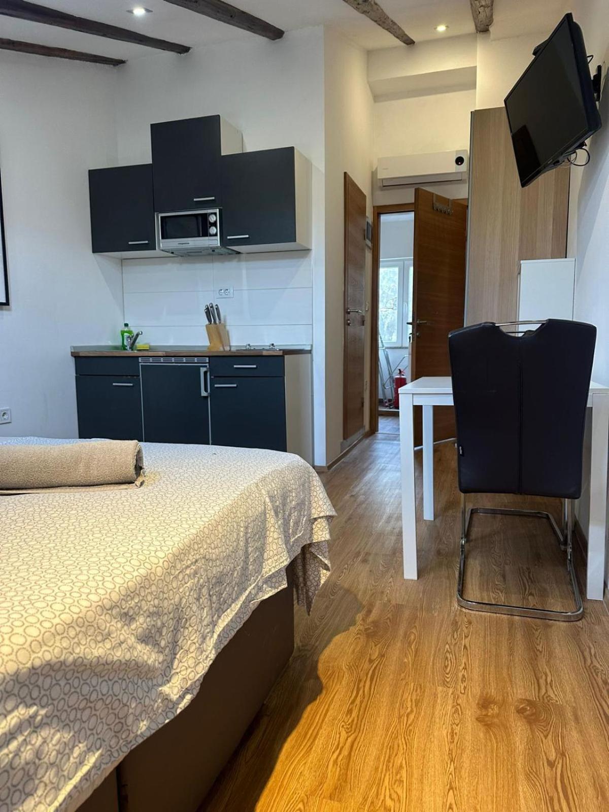 Apartment In The Heart Of Pula Zewnętrze zdjęcie